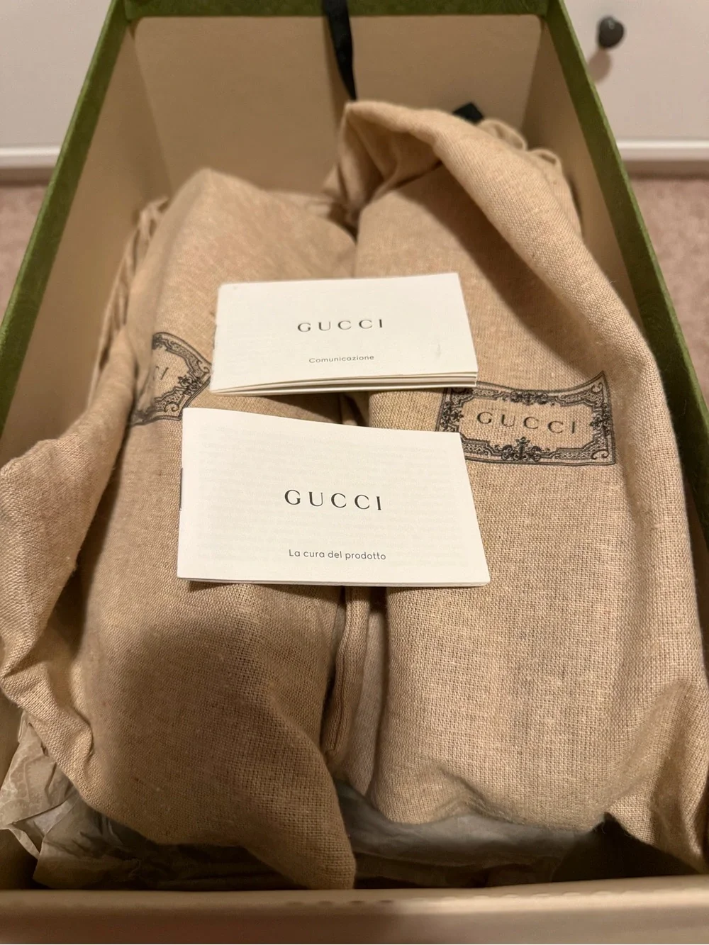 Gucci Two-Tone White & Black Leather Horsebit Loafers